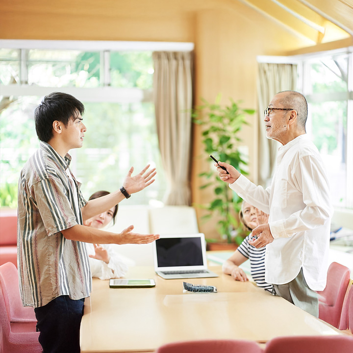 親戚間で意見が分かれ、話し合いが難しくなる